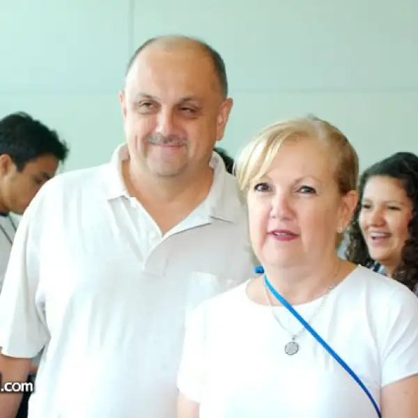 Rodolfo Salinas y Delia Salinas
