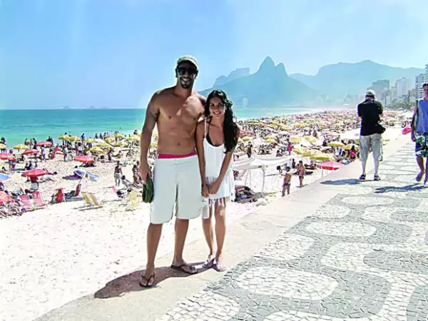 Llevan casi tres años juntos. Aquí disfrutando la playa en Río de Janeiro.