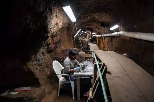 teotihuacan-tunel
