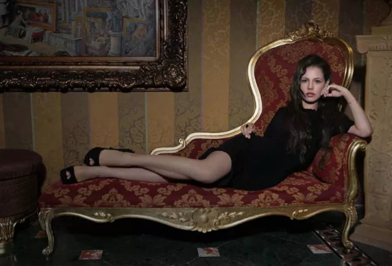 La actriz colombiana aspira a lo grande, en 2010 tuvo una pequeña participación en la cinta "Biutiful" junto a Javier Bardem y en la reciente edición del Festival de Cannes, se codeó con los grandes.