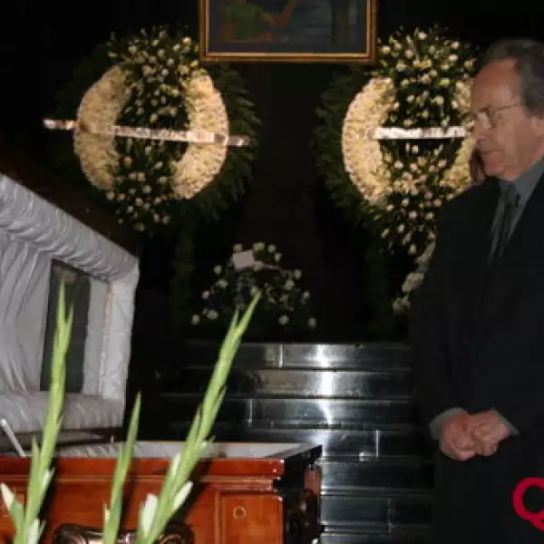 Teodoro González de León