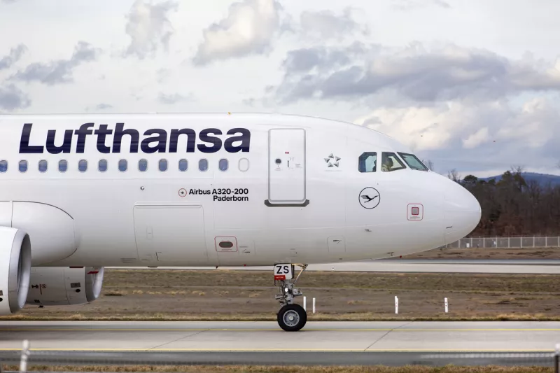Lufthansa Airbus A320-200