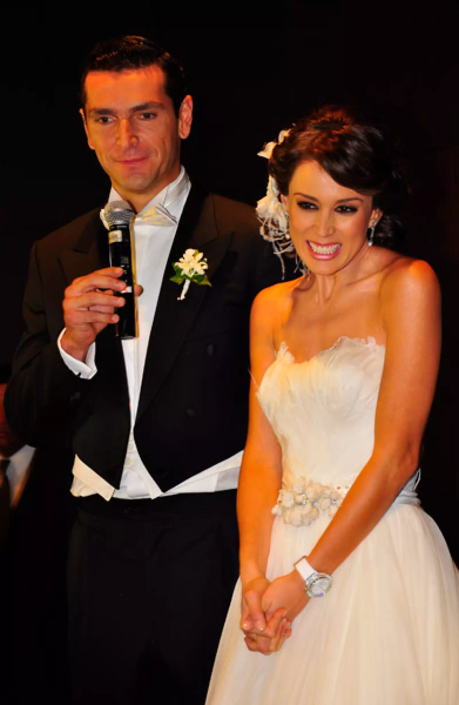 Boda de Jacky Bracamontes y Martín Fuentes