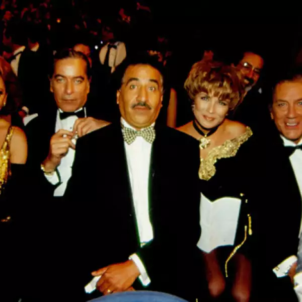 Junto Jacqueline Andere, Enrique Rocha, Rafael Inclán y Leticia Calderon, en los Premios Tv y Novelas 1994.