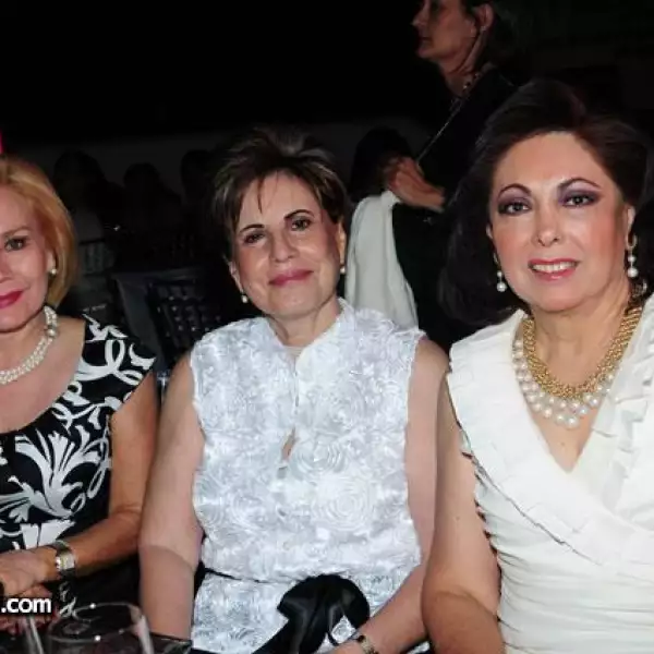 Gloria Murguía,Yoli de Soto,Luz Elena de Hernández