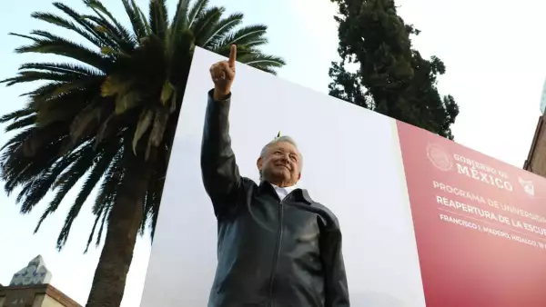 AMLO_universidades