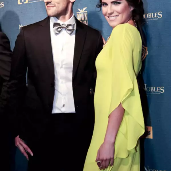Luis Gerardo Mendez, Karla Souza.
