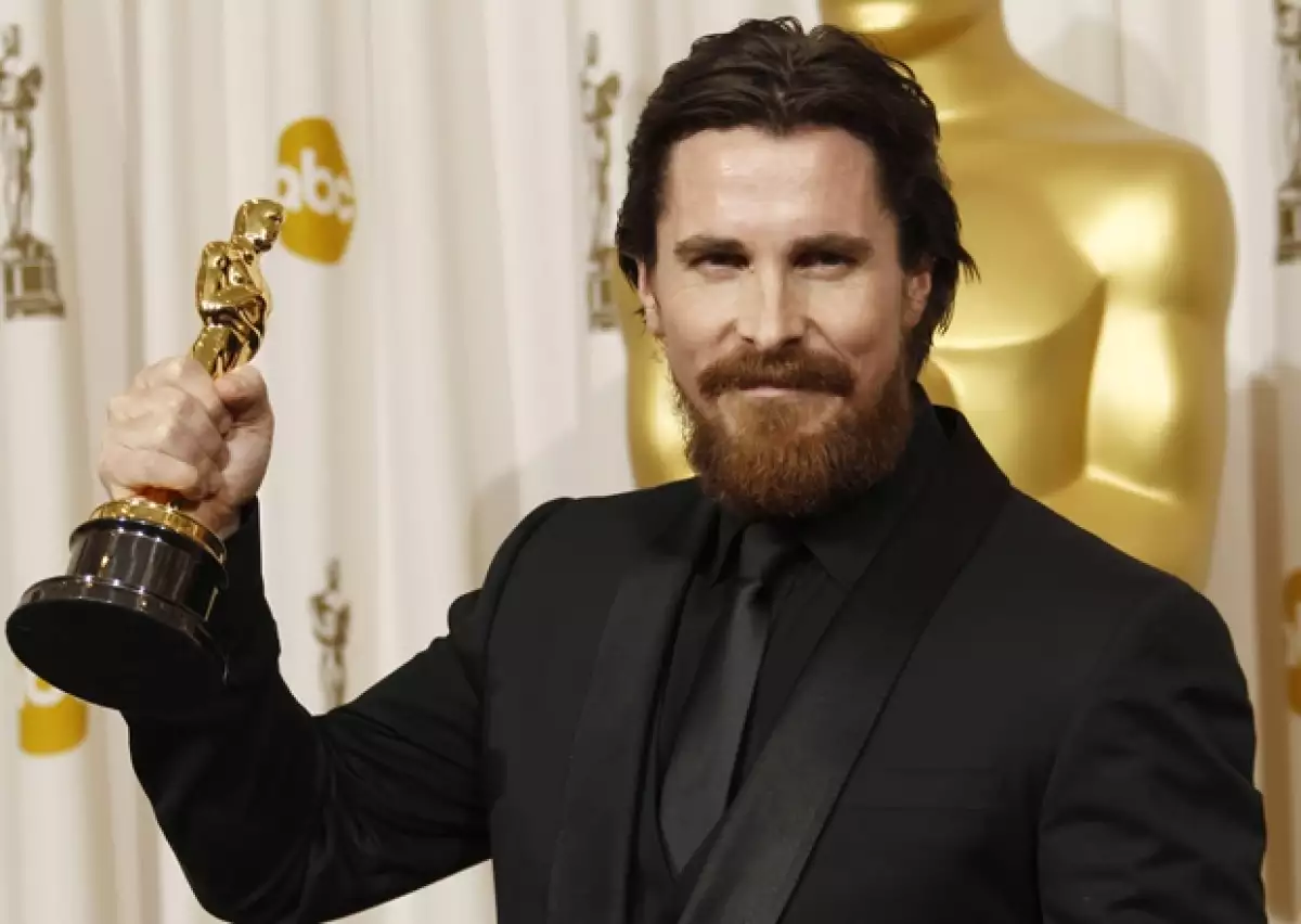 No queda duda de su talento y pasión al actuar pero algunas de sus reacciones han sido desmedidas. Así es la otra cara de `Batman´.