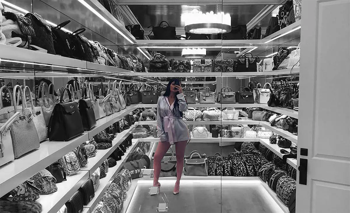 Destacada-Kylie-Closet1