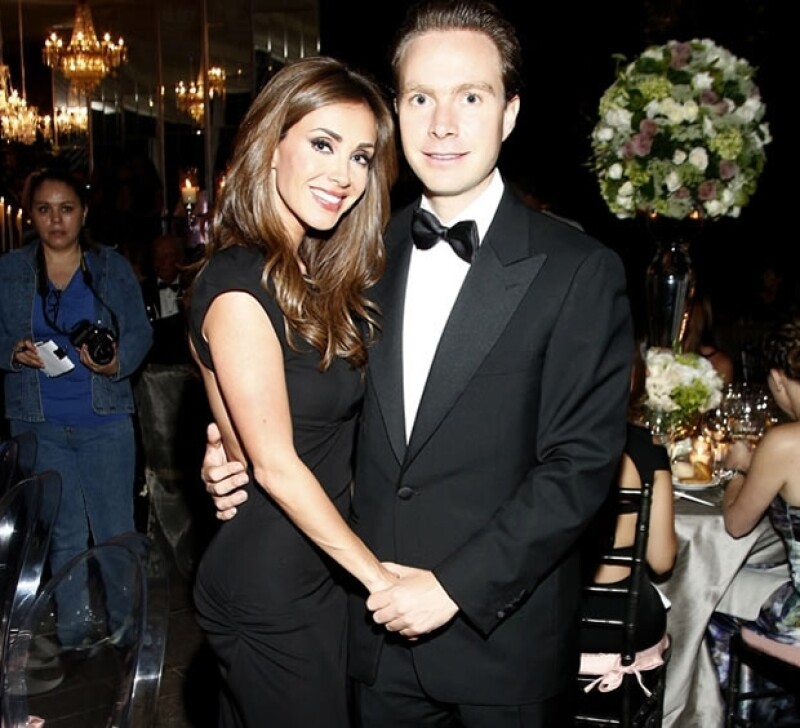 Aunque la actriz había dicho que aún no tenía fecha para su boda, se afirmó que será abril cuando acuda al altar con Manuel Velasco.
