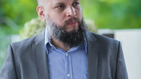 Armando Tovar