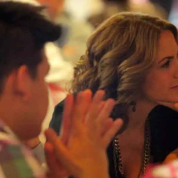 Como toda buena consejera, Lucerito escuchó atenta a sus pupilos.