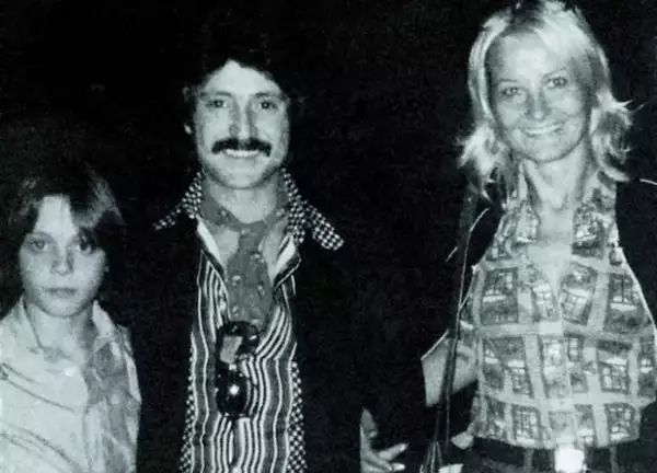 Luisito Rey y Marcela Basteri tuvieron tres hijos: Luis Miguel, Alejandro y Sergio.