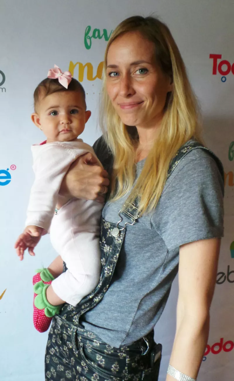 Hace siete meses se estrenó como mamá de Martina, y aunque dice que quisiera darle un hermanito a la pequeña, es su esposo el quien ya quisiera agrandar la familia.