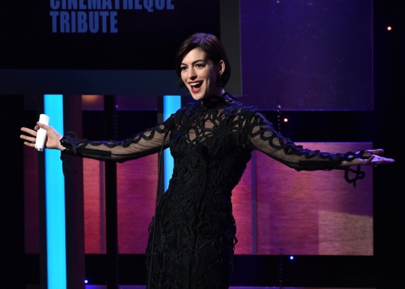Anne Hathaway platicó su penosa experiencia durante su discurso en el homenaje organizado para celebrar los 25 años de carrera del actor.