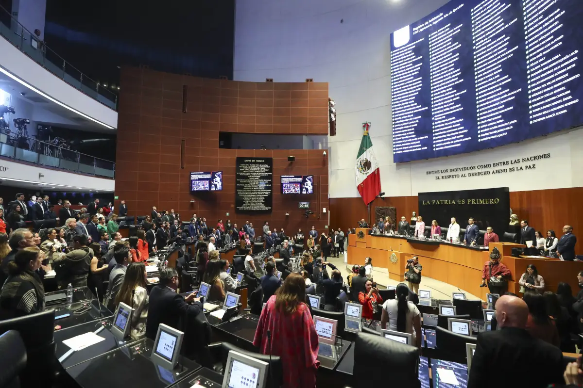 sesión senado plan b