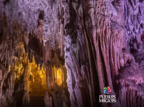 grutas-tonatico.jpeg