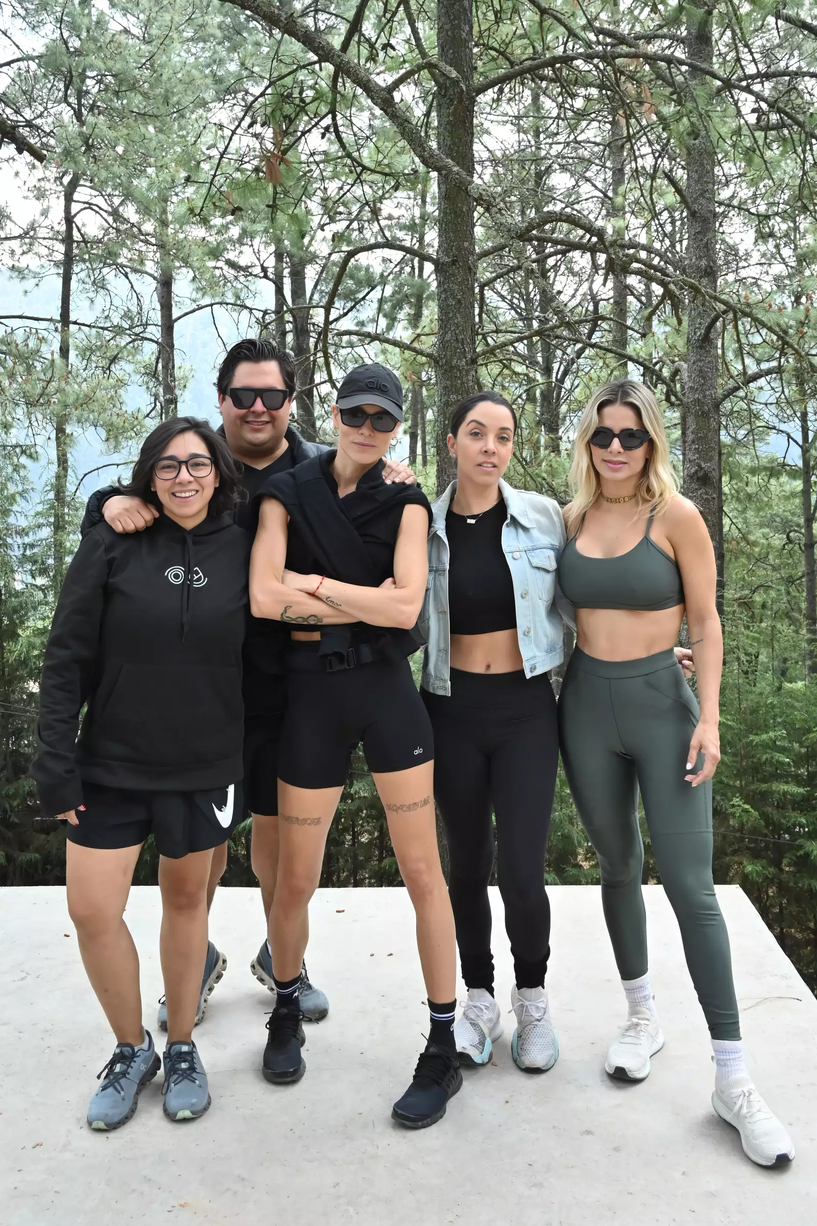 Laura Quintero, Pancho Sotres, Tat de León, Bibi Nasar y Karen 