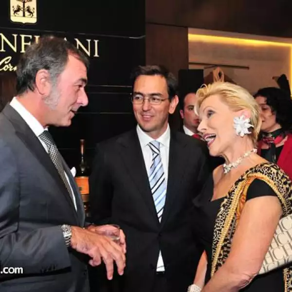 Cristiano Corneliani,José Araujo y Raquel Bessudo