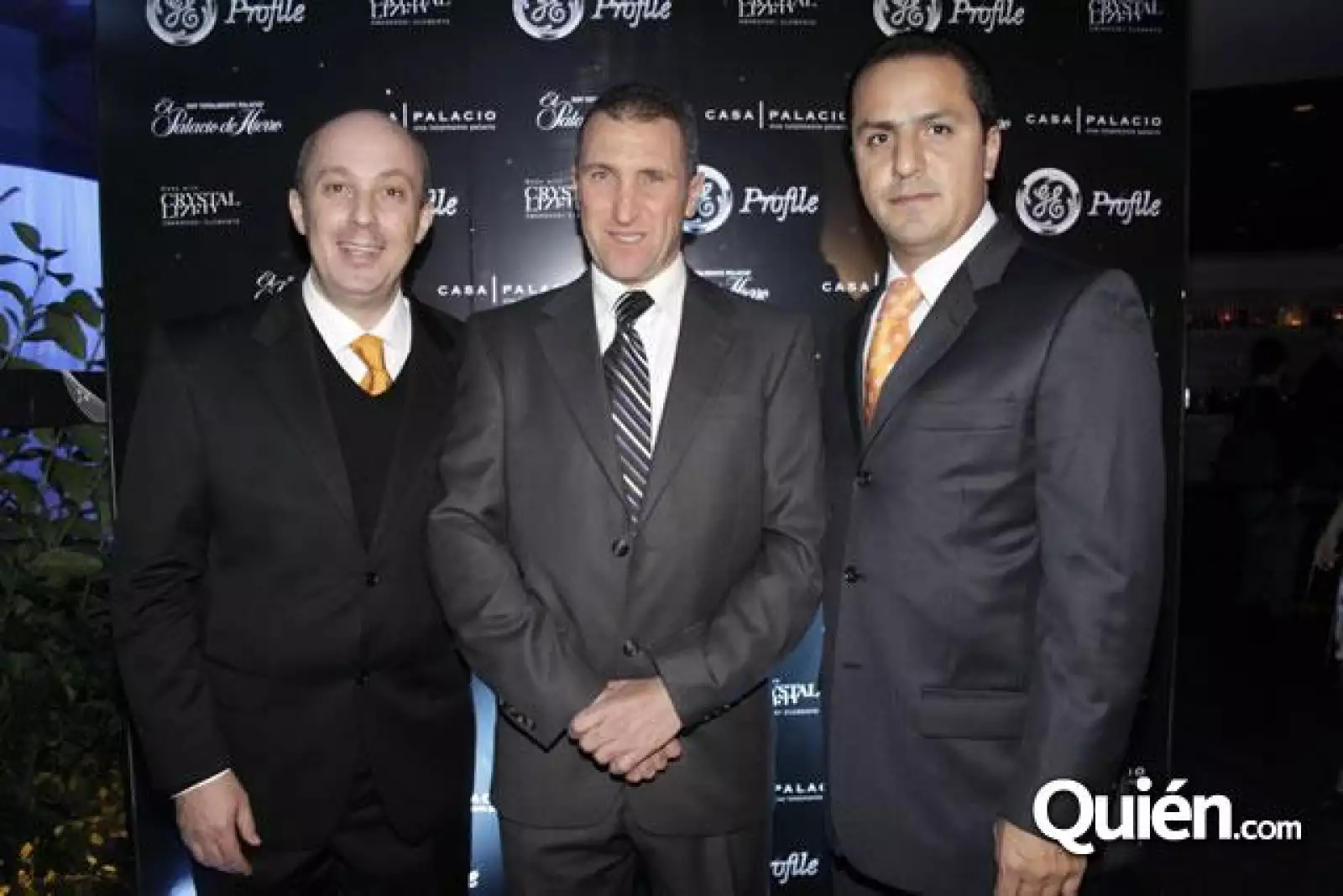 coctel GE y Swarovski