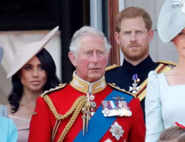 Meghan Markle y el rey Carlos III se comunicaron