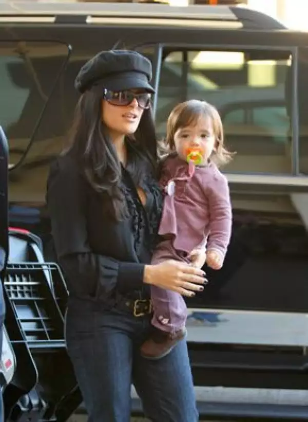 La hija de Hayek y Pinault era una celebridad incluso antes de nacer.