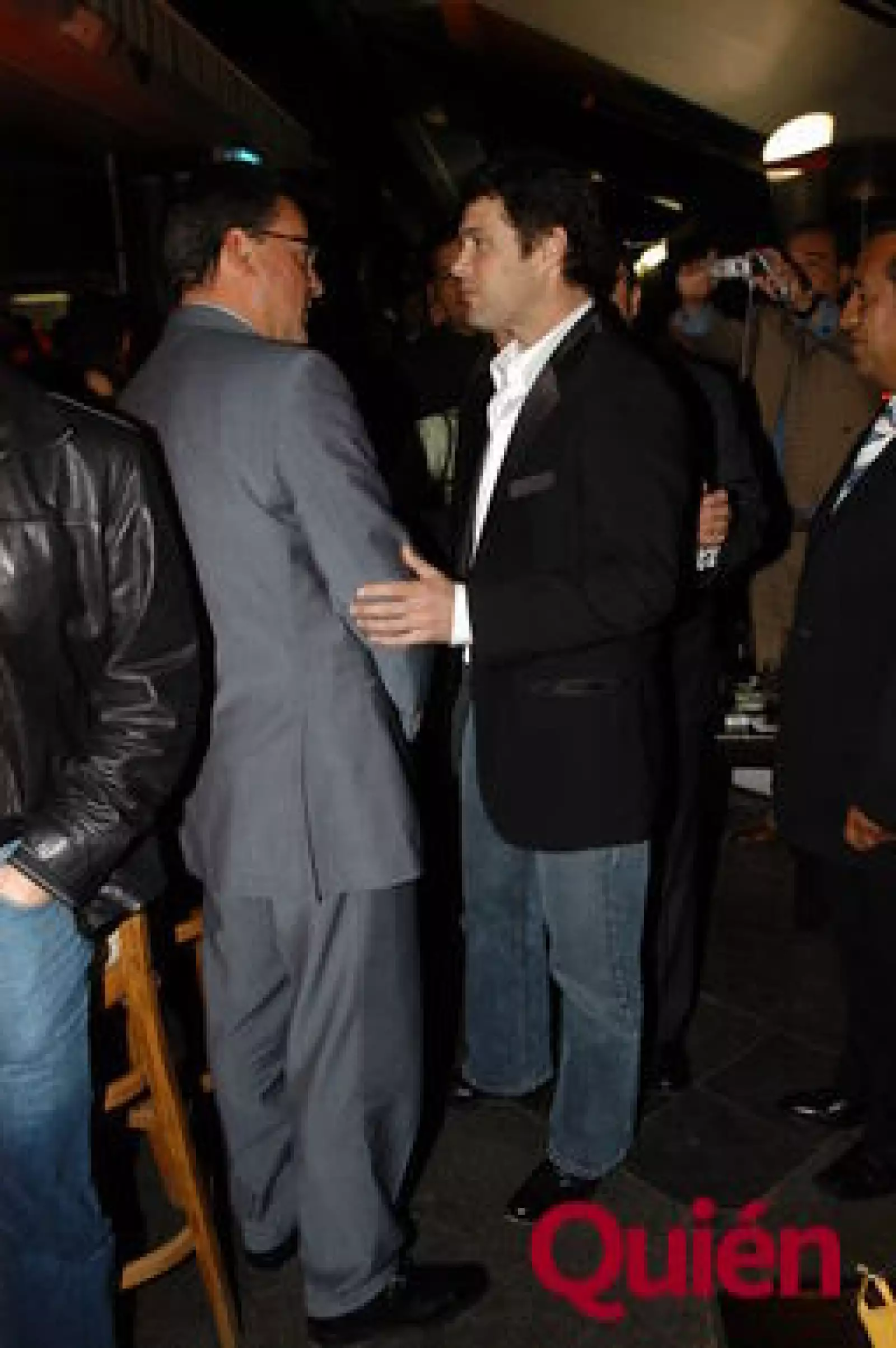 Eduardo Echeverria, Carlos Bernard