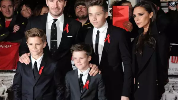 La diseñadora de moda y su marido han invertido 65 millones de dólares en adquirir una nueva vivienda en Londres en la que están realizando obras de remodelación.