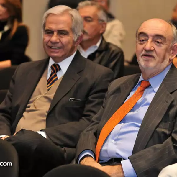 Fernando Lozano,Mauricio de María