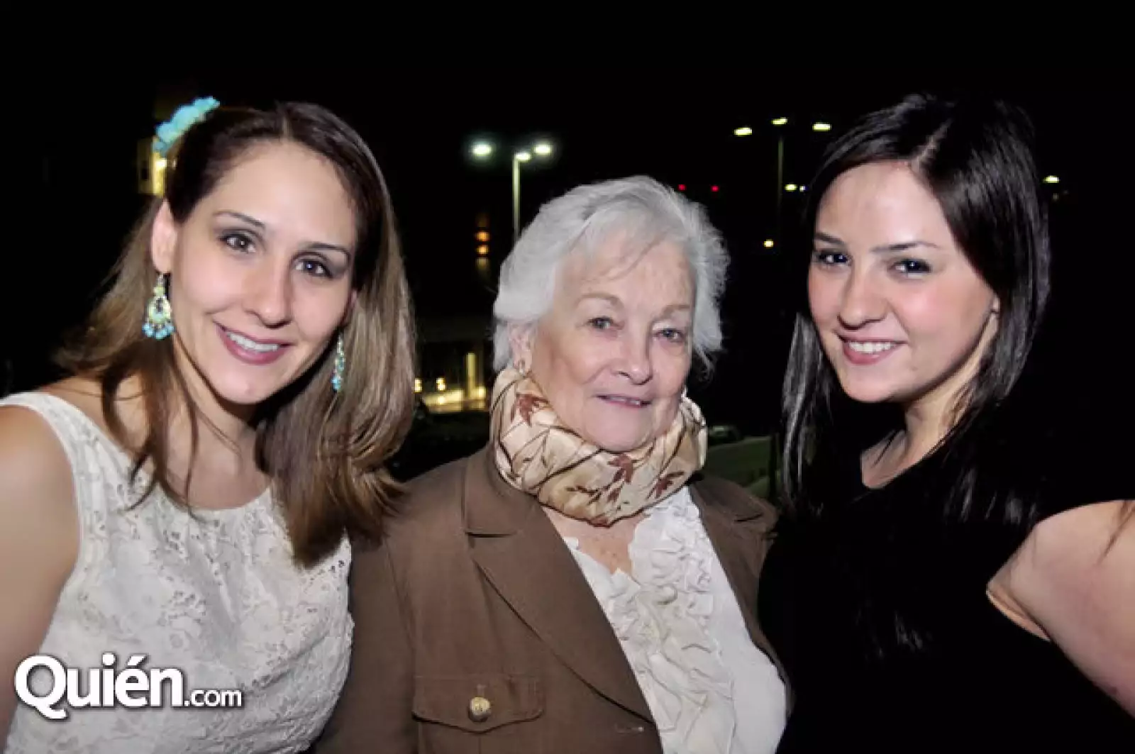 Ana Lorena Díaz de Barrera, Carmen de Garza y Katy Díaz