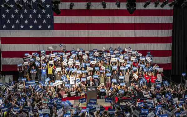 US-POLITICS-VOTE-DEMOCRATS-SANDERS