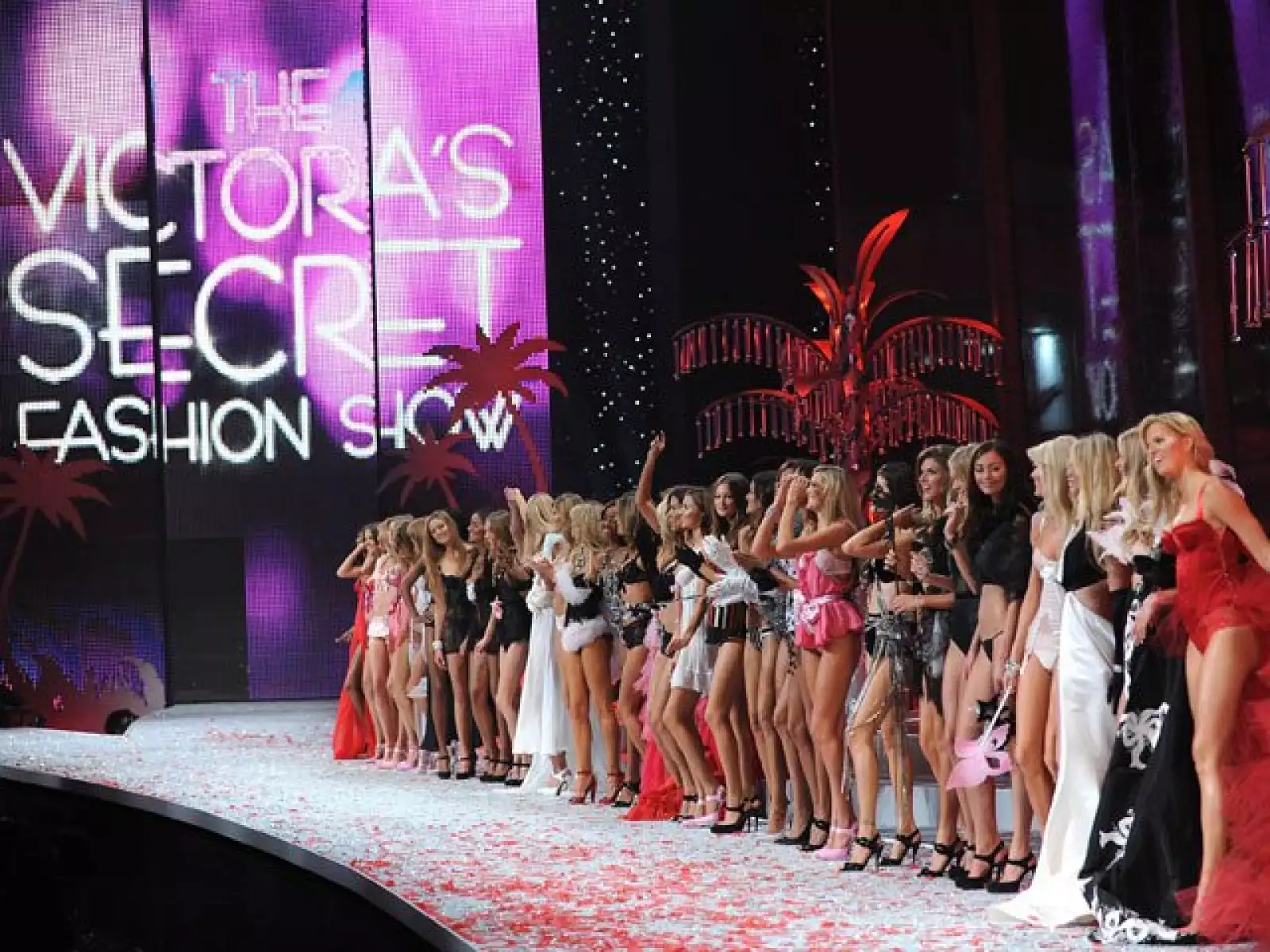 Al final, todos pudieron ver a las modelos reunidas y lo que presentaron.