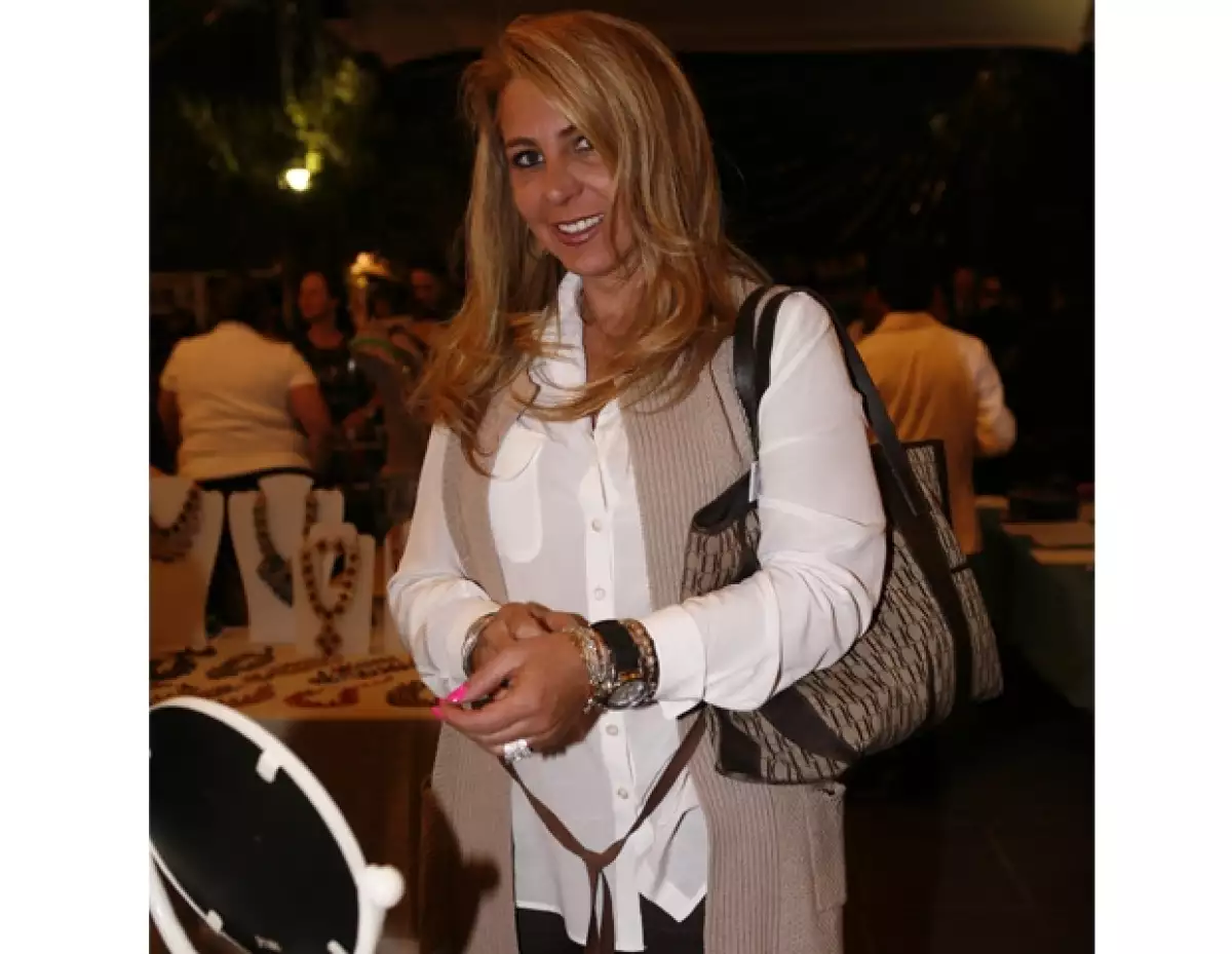 Paula y Marie Thérèse Arango, Carmiña Peralta y Carol Fastlicht participaron en la edición 2013 de la venta con causa de Fundación Origen.