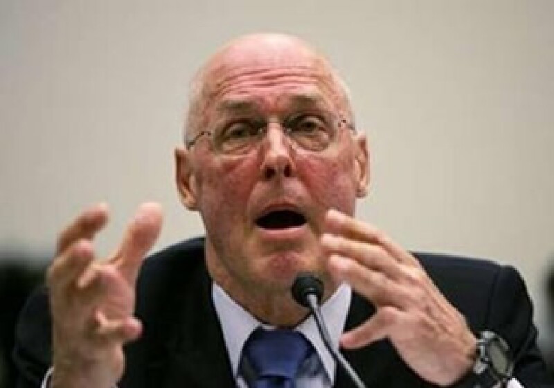 Henry Paulson, ex secretario del Tesoro fue criticado por presuntamente ocultar información sobre las pérdidas de Merrill Lynch. (Foto: Reuters)