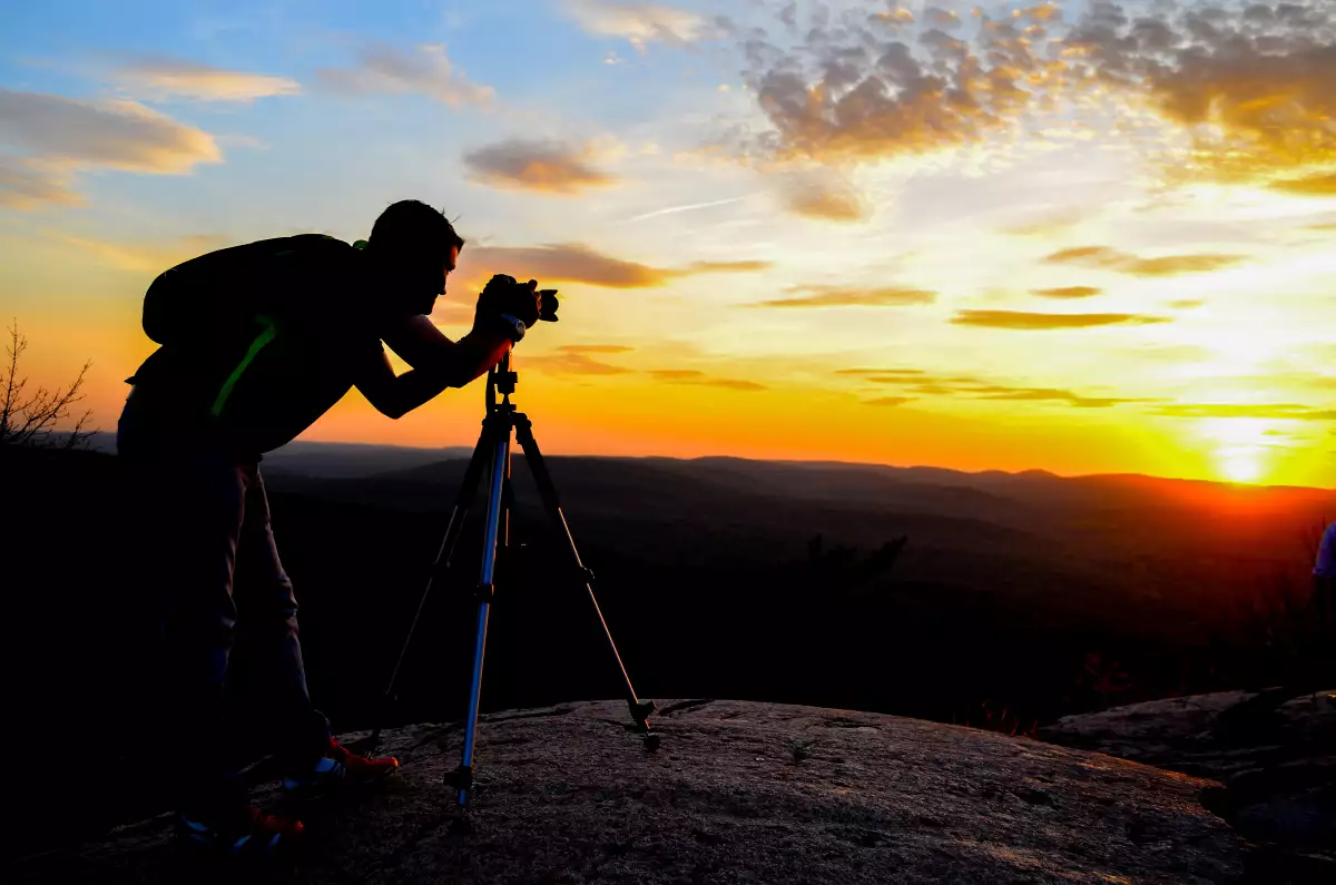 Fotógrafo en el atardecer.