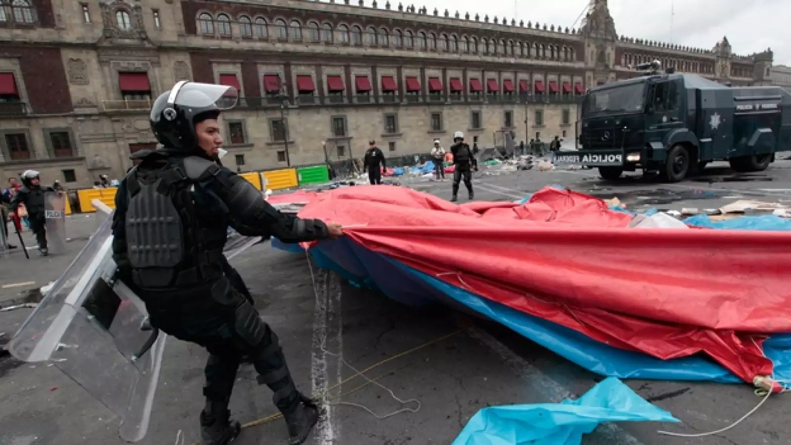 desalojo Zócalo 10