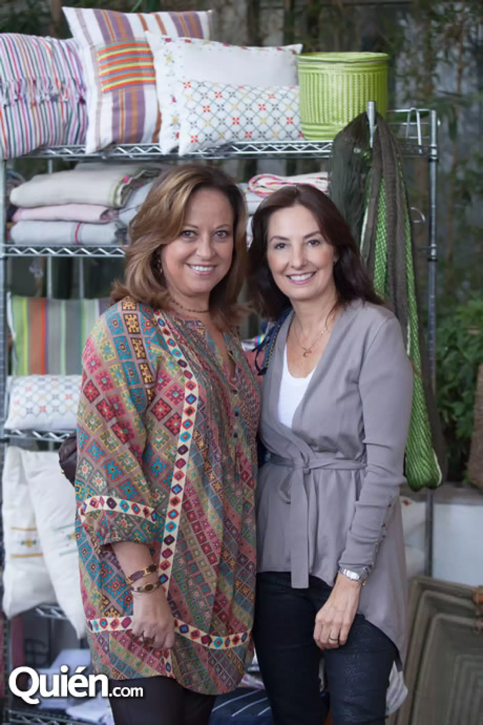 Gabriela Vilches y Dinora Salim