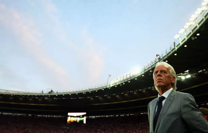 Foto de archivo de Leo Beenhakker, entrenador de futbol, durante la Eurocopa de 2008, como entrenador de Polonia.