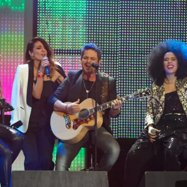 Alejandro Sanz.