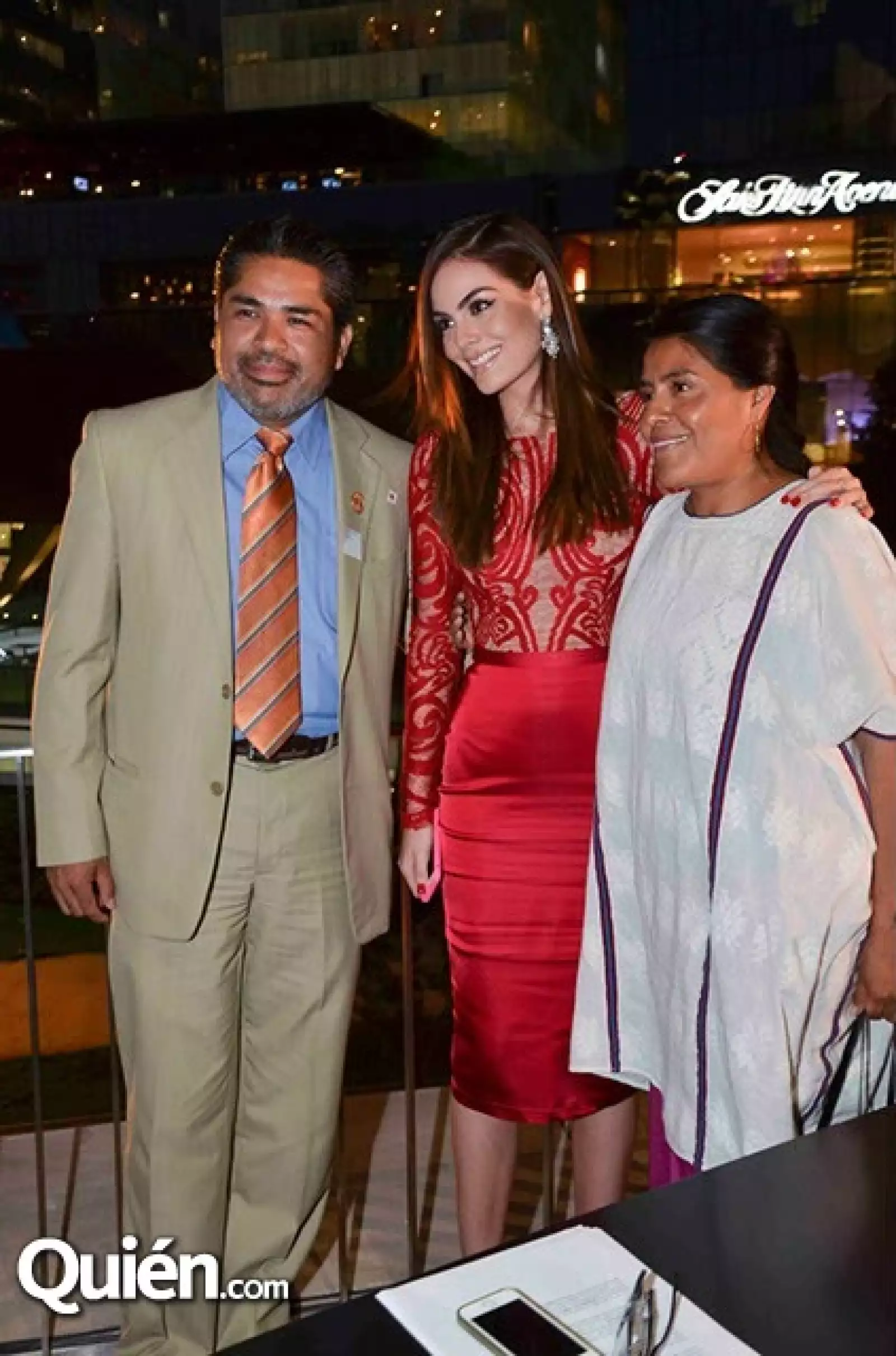 José Guadalupe,Ximena Navarrete y Efrocina Cruz Mendoza.