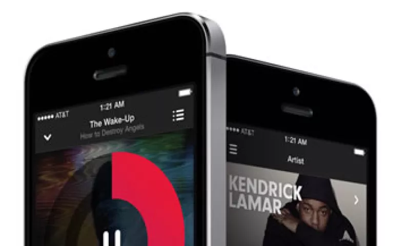 Apple pagó en mayo 3,000 millones de dólares por Beats. (Foto: Tomada de beatsmusic.com)