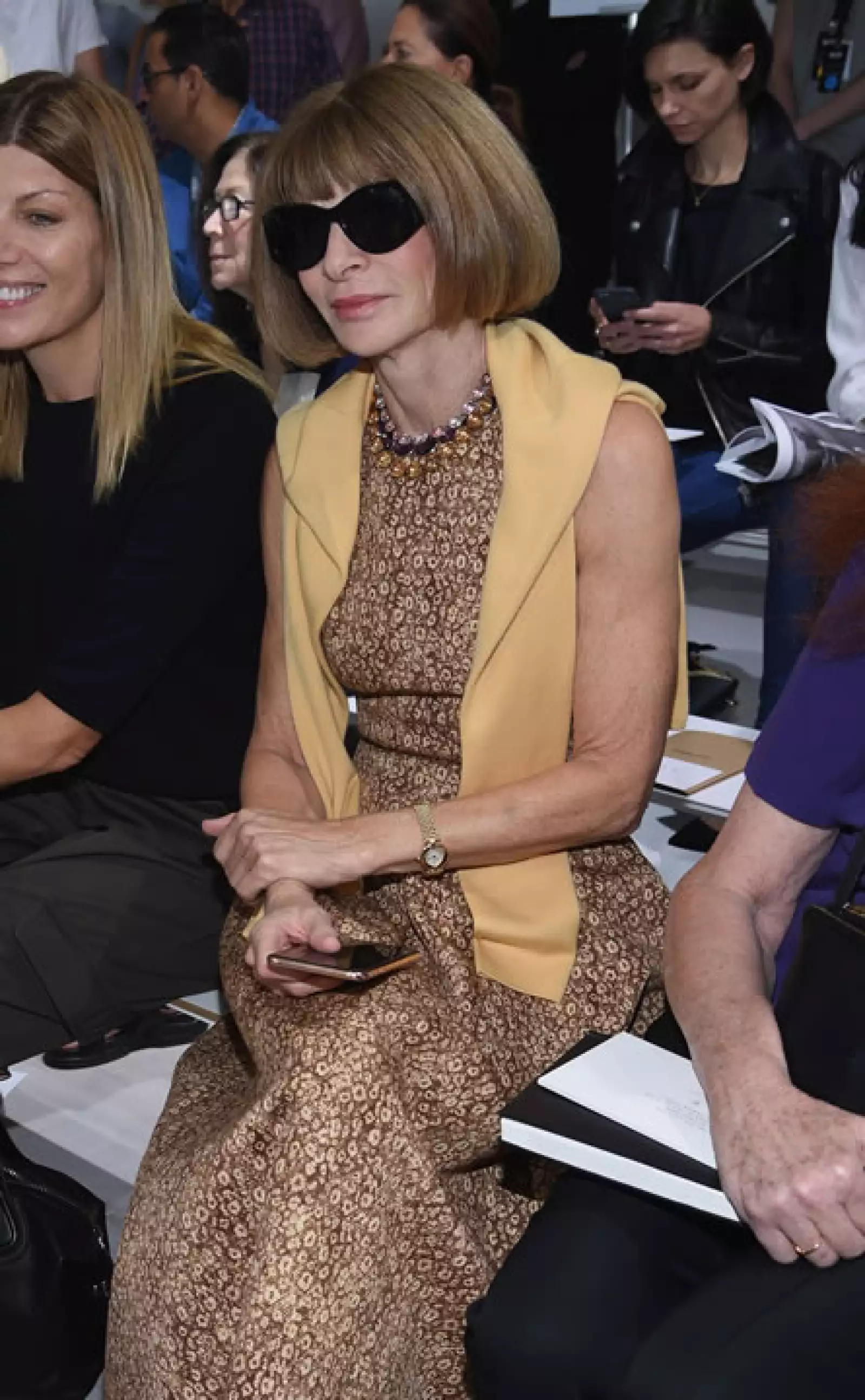 Anna Wintour presente en Michael Kors.