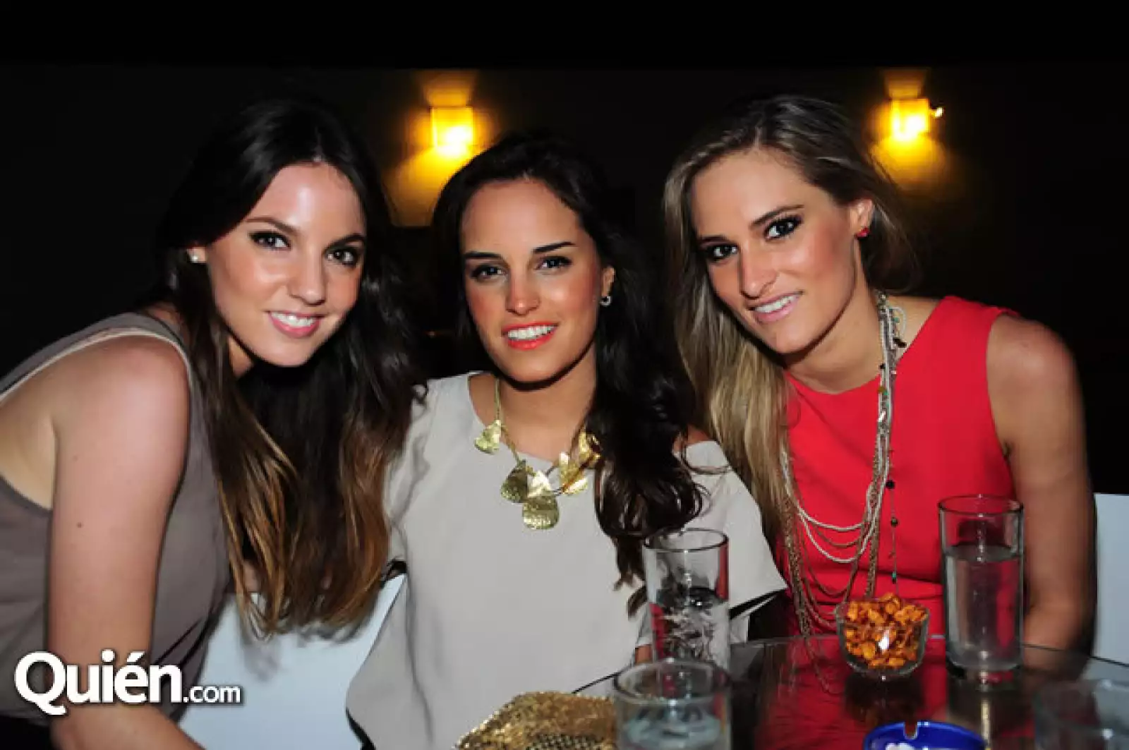 Marijo Arizti, Rebeca Gutiérrez y Christiane Barbieri