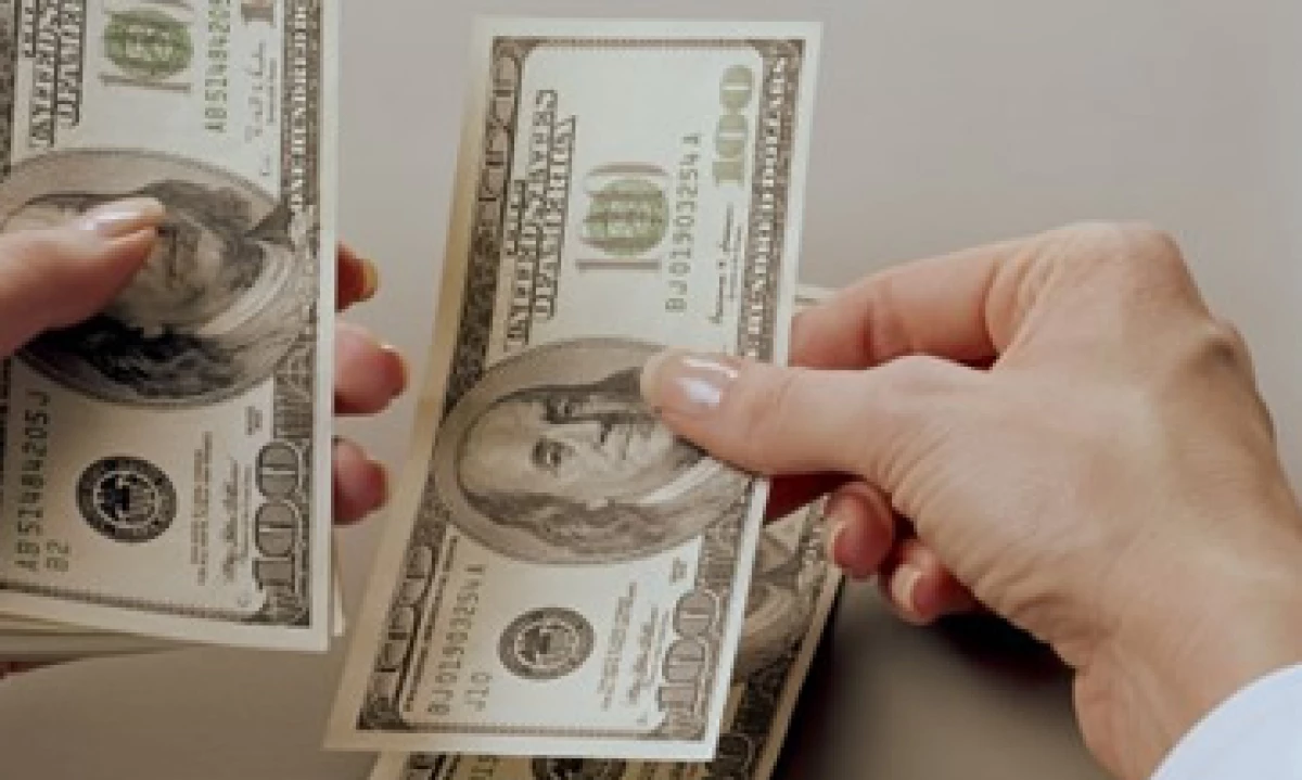 El tipo de cambio es de 12.9764 pesos para solventar obligaciones denominadas en moneda extranjera. (Foto: Getty Images)