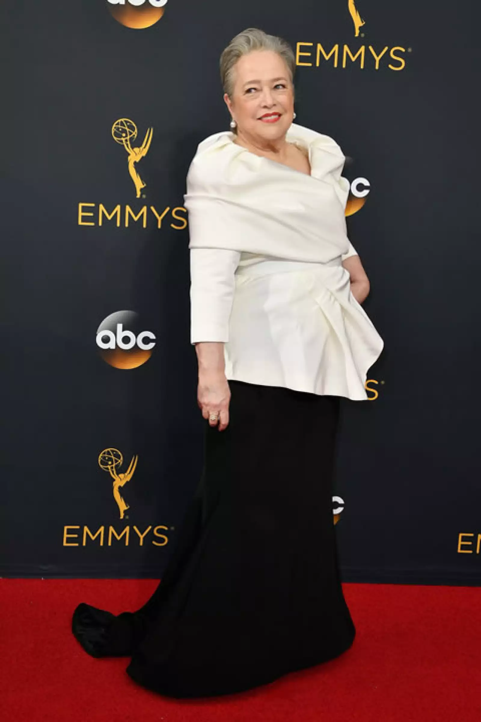 Kathy Bates.