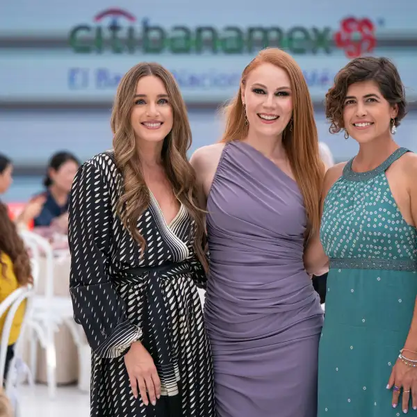 100322COMIDA31MUJERESQUIEN2022064.JPG