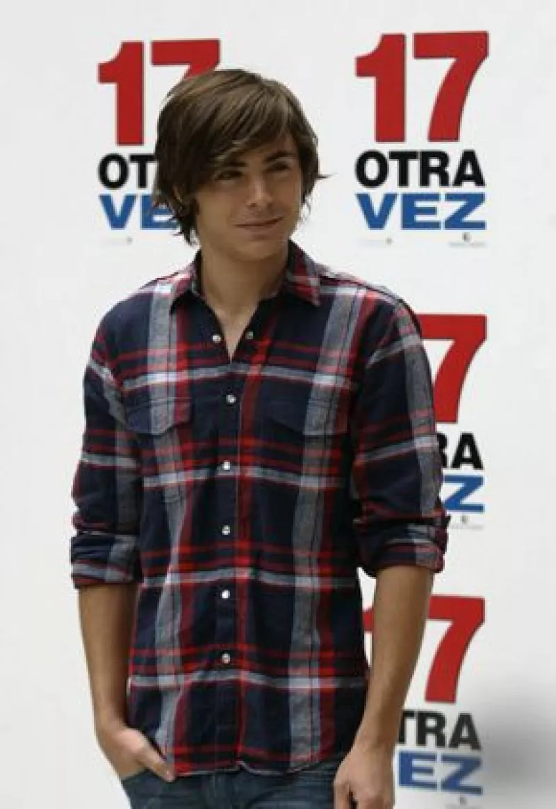 El actor señaló que sus años de escuela no tuvieron nada que ver con los que se narra en la película, pues siempre pasó inadvertido.