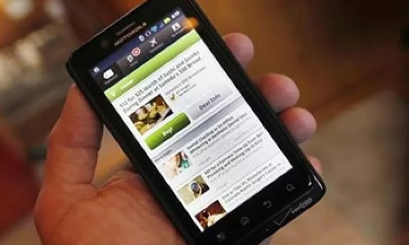 Las mujeres son más propensas a manifestar angustia por el extravío u olvido de su equipo. (Foto: Reuters)