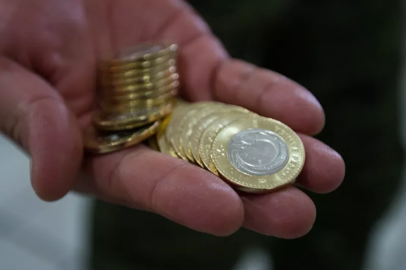 Los precios del petróleo favorecen a la moneda mexicana.