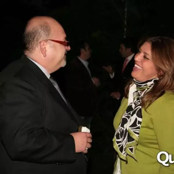 Marco Beteta entrega reconocimientos a los mejores Restaurantes